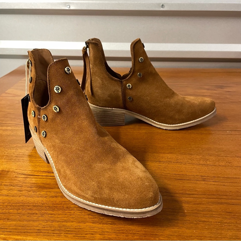 Carmela Tan Suede Studded Ankle Boots Cutout Western Boho Booties Size 38
